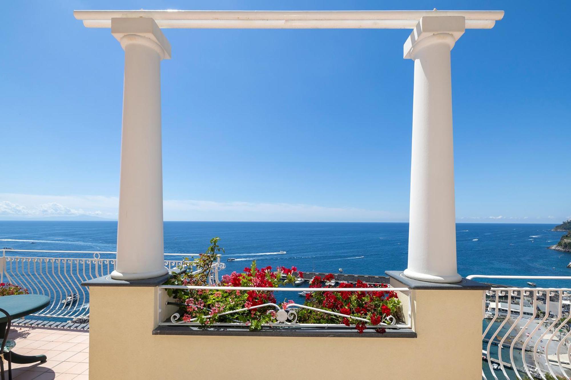 Apartments Amalfi Design Sea View Accessible By 250 Steps Exterior photo