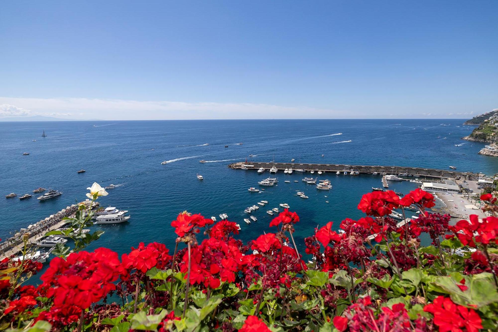 Apartments Amalfi Design Sea View Accessible By 250 Steps Exterior photo